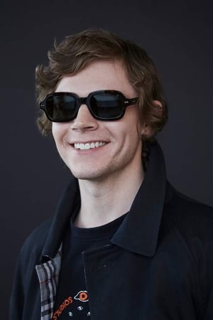 Evan Peters