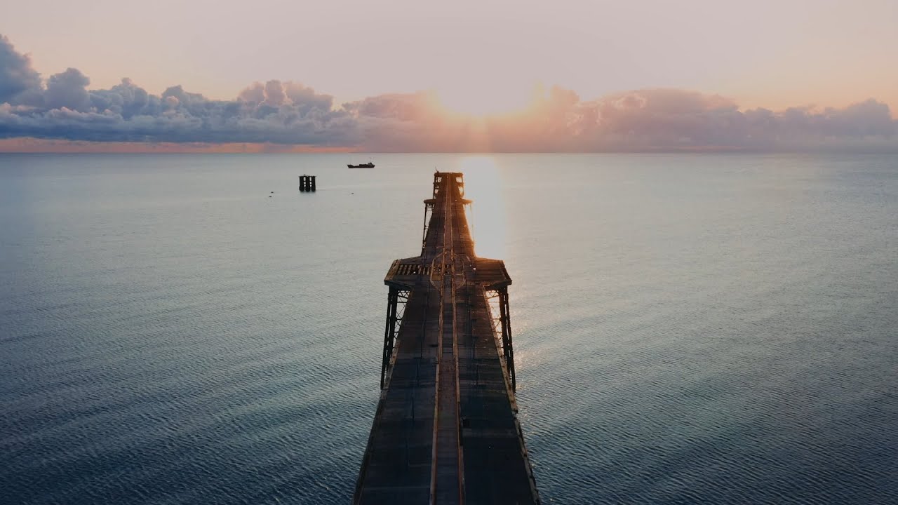 Grandad & the Pier